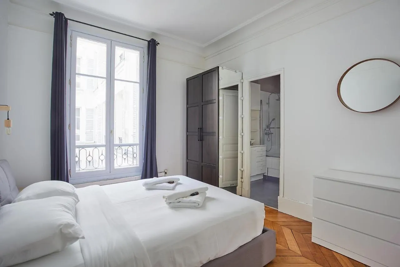 Apartment Place De L'Etoile By Studio Prestige Paryż Francja
