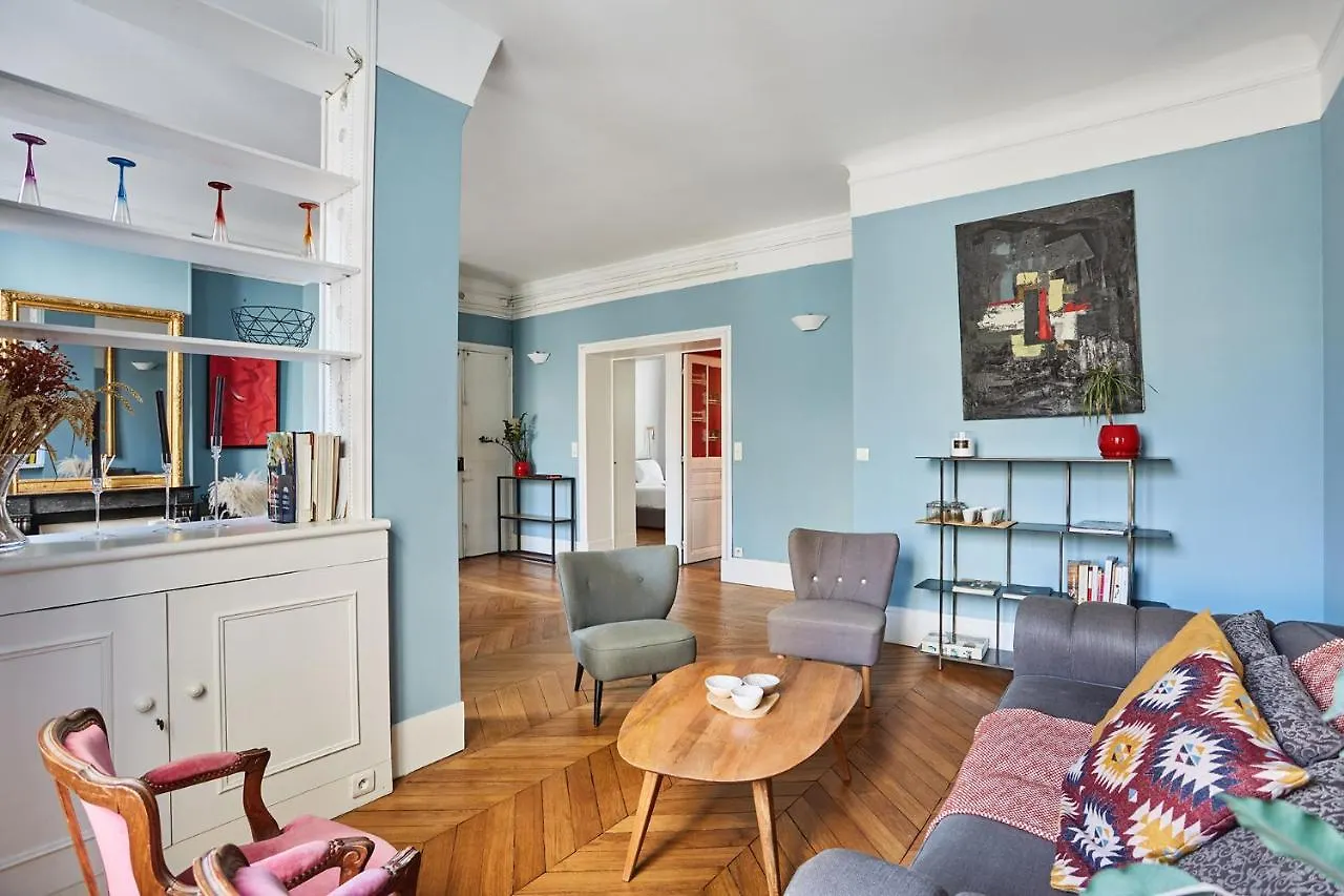 Apartment Place De L'Etoile By Studio Prestige Paryż 0*,