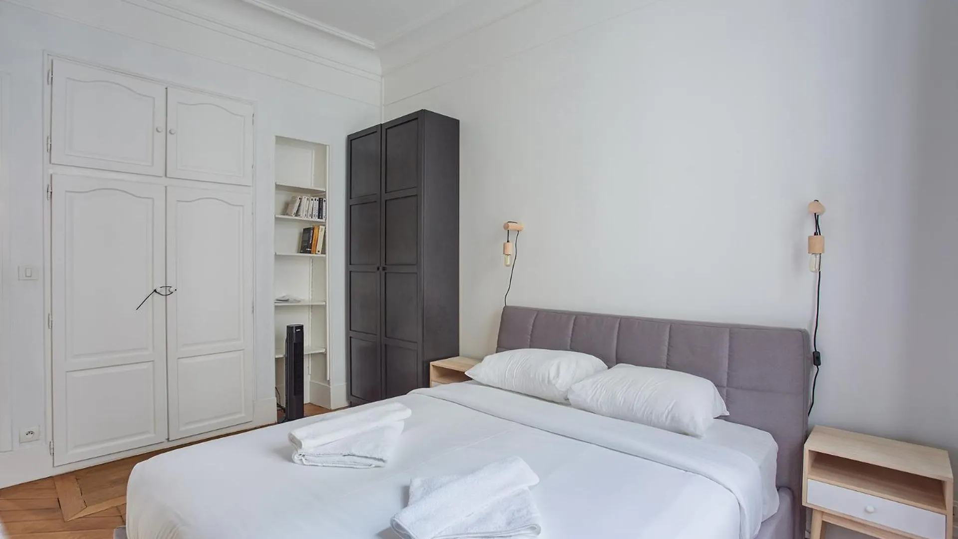 Apartment Place De L'Etoile By Studio Prestige Paryż